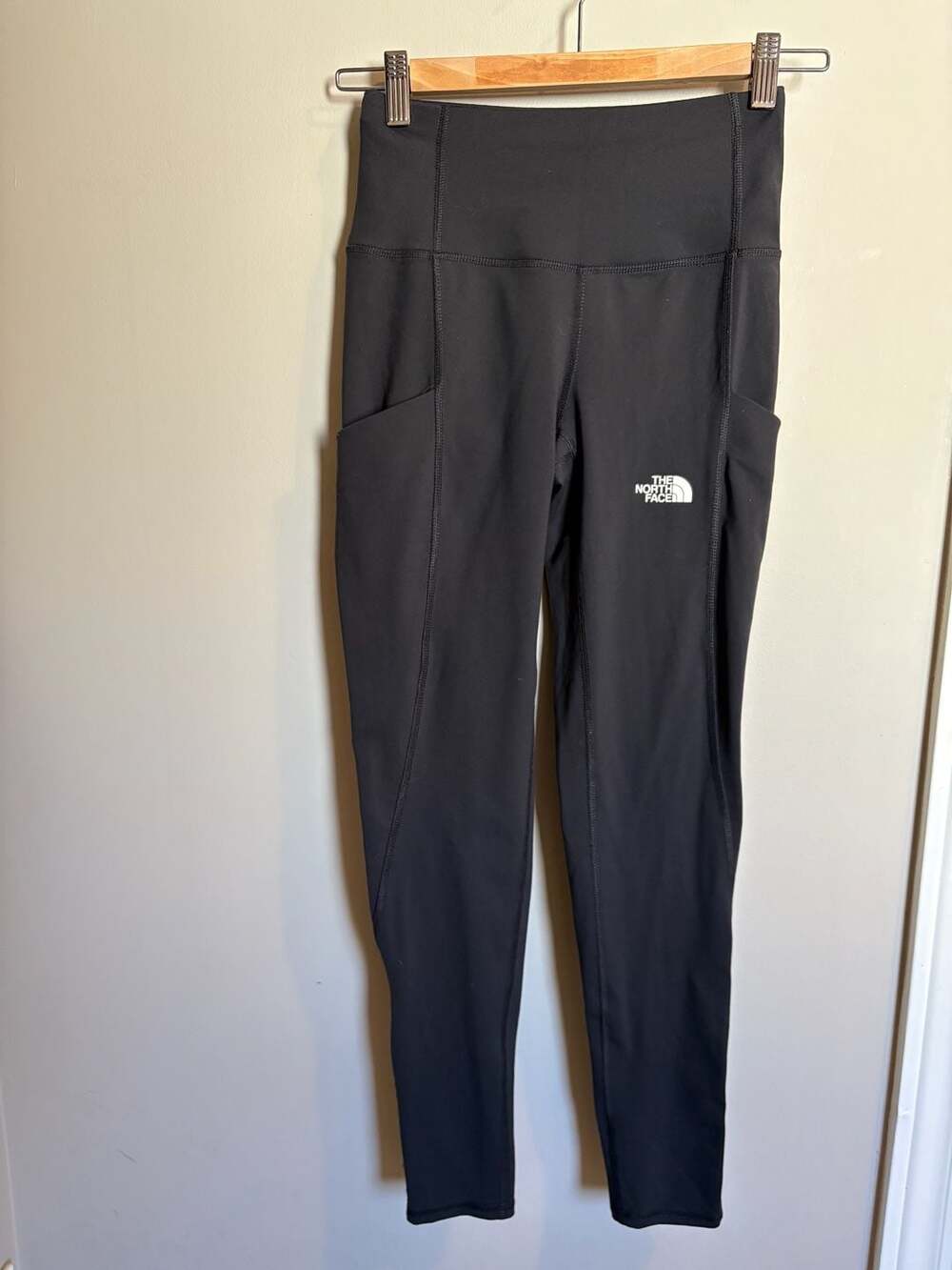 The North Face Women's Kepplier Hike Leggings in TNF Black